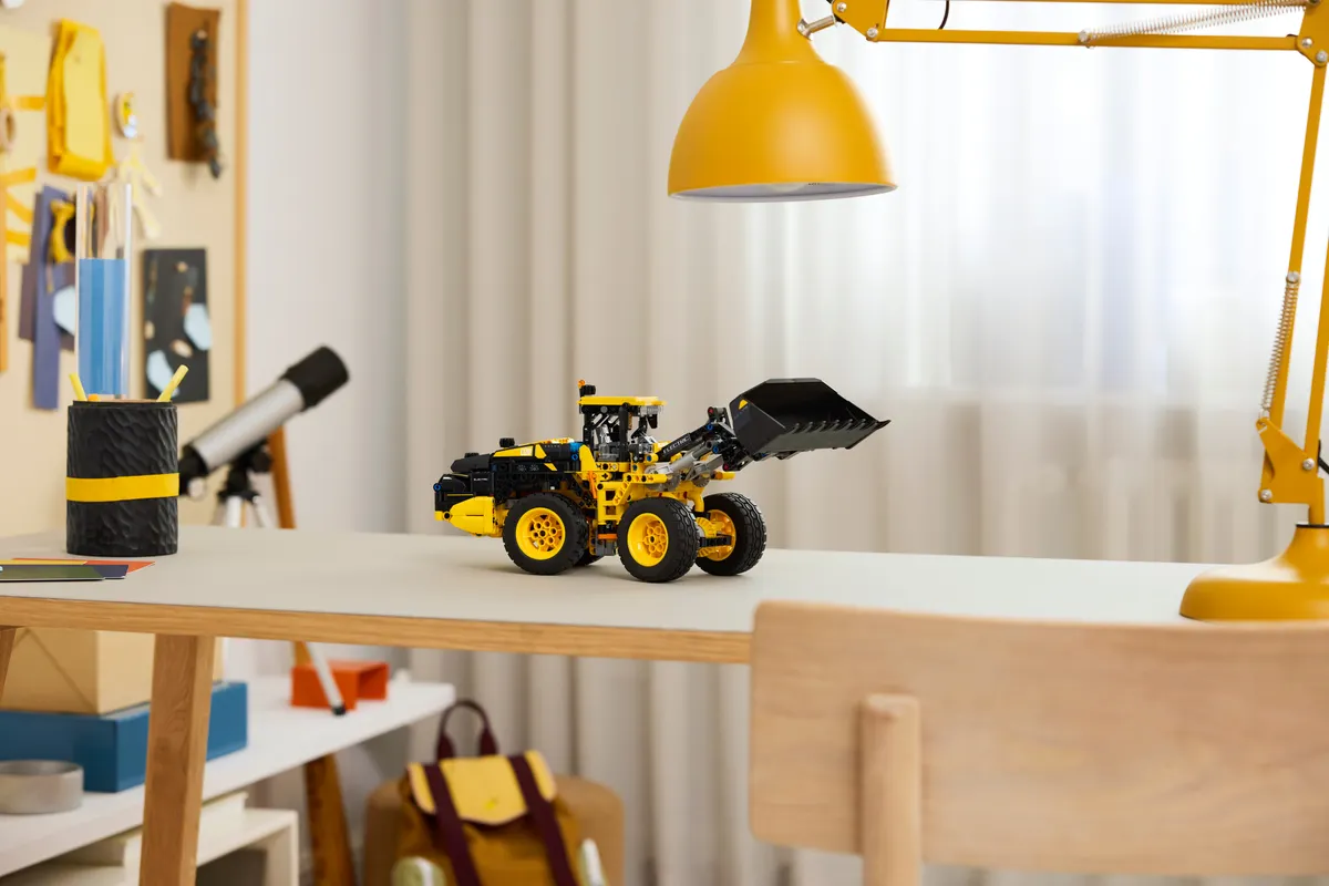 Volvo L120 Electric Wheel Loader - Image 6