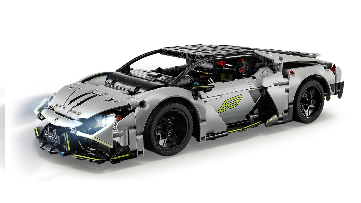 Lamborghini Revuelto Super Sports Car - Image 7