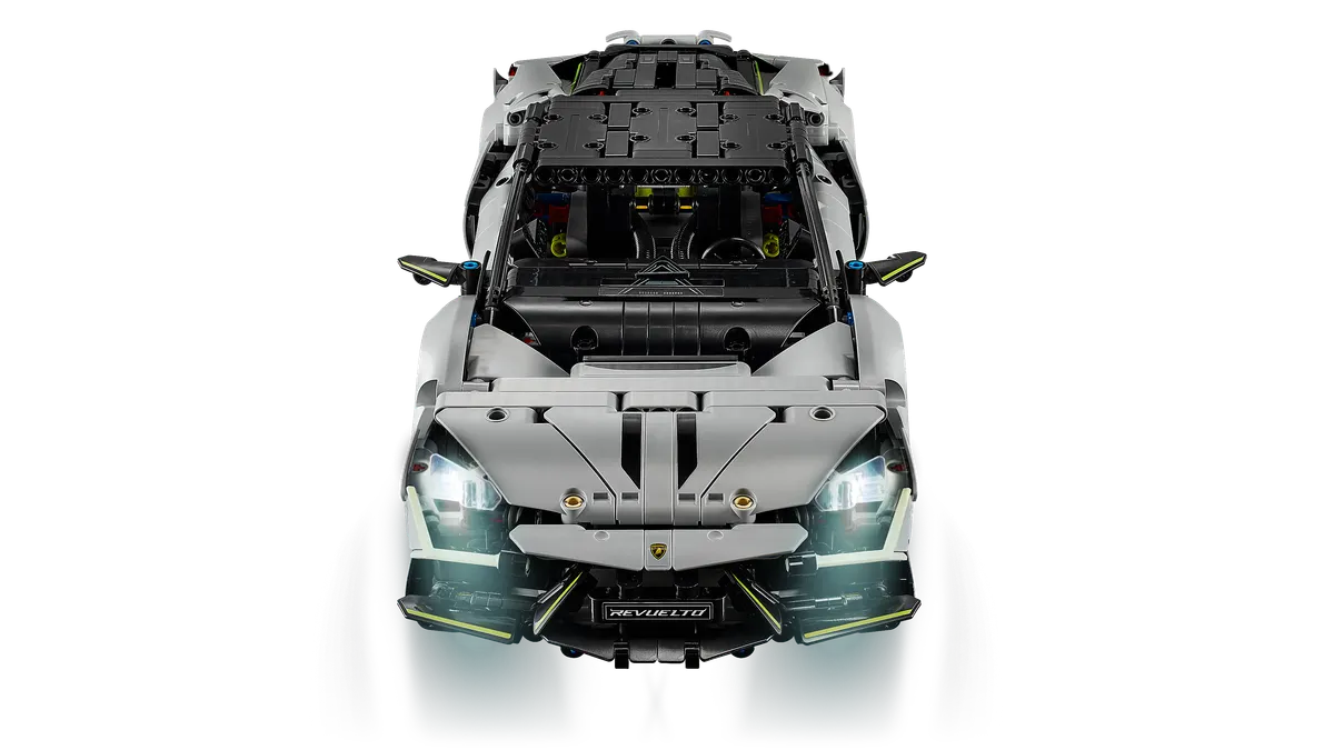 Lamborghini Revuelto Super Sports Car - Image 6
