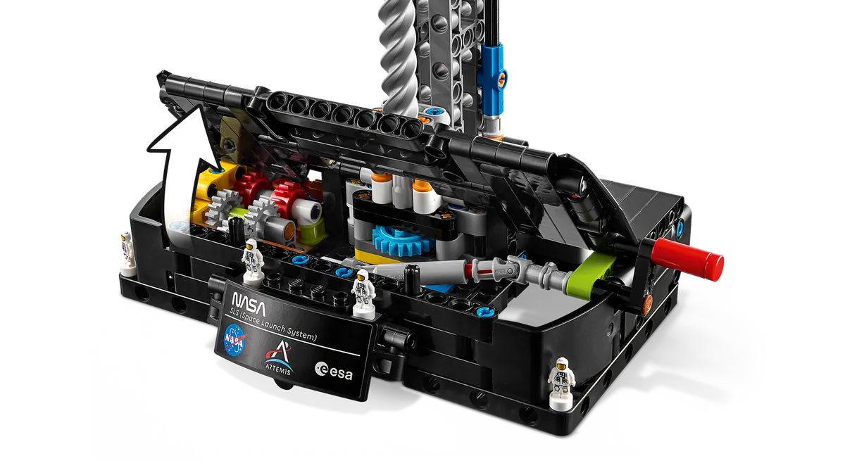 NASA Artemis Space Launch System Rocket - Image 11