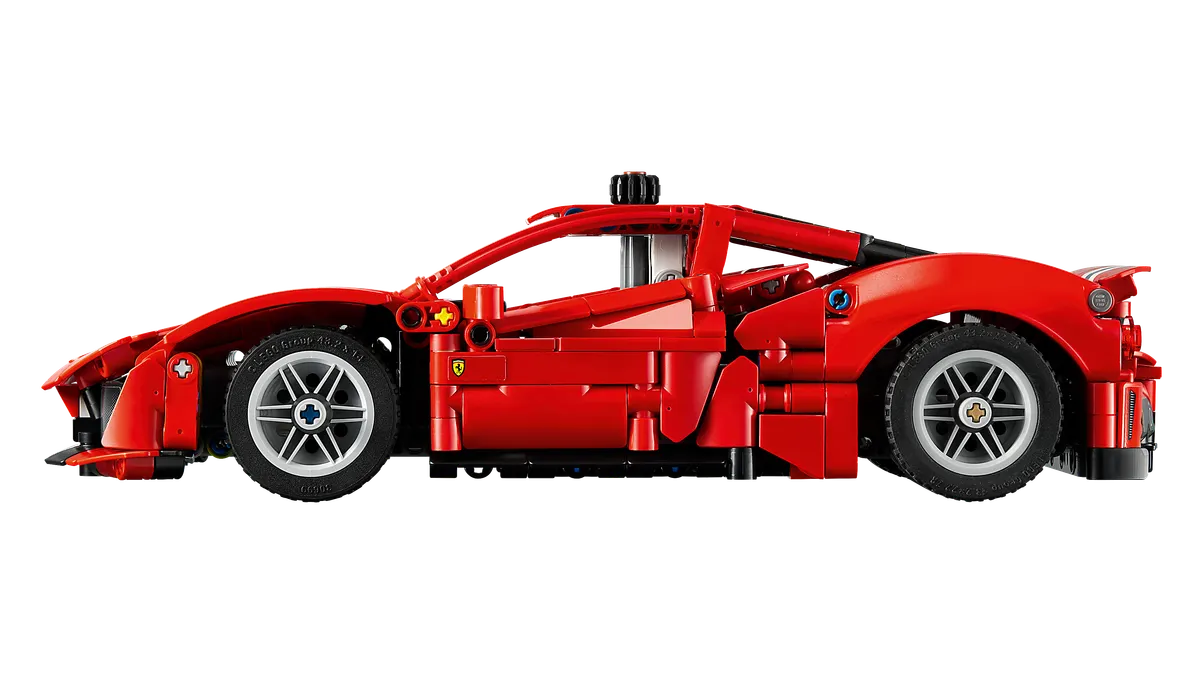 Ferrari 488 PISTA Car - Image 5
