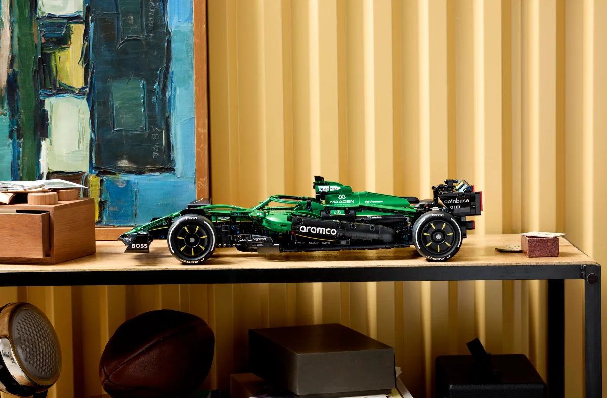 Aston Martin Aramco AMR25 F1® Car - Image 21