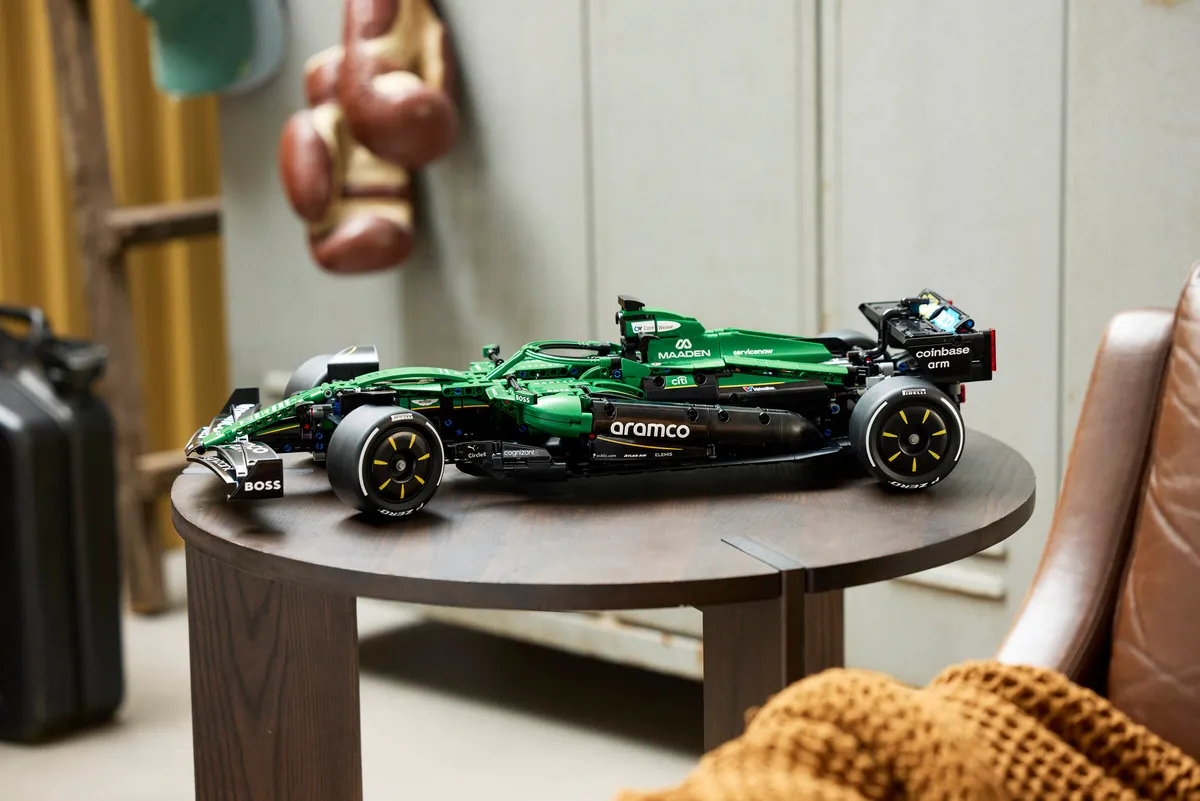 Aston Martin Aramco AMR25 F1® Car - Image 23