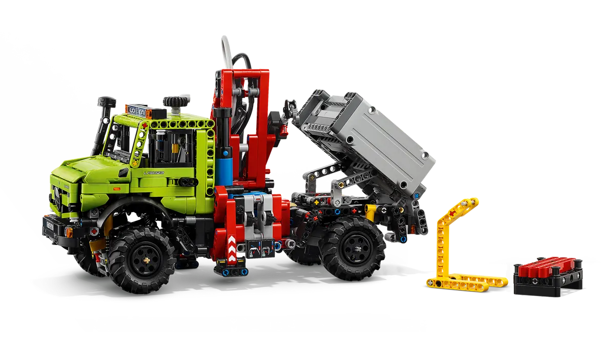 Mercedes-Benz Unimog U 5023 with Crane - Image 5