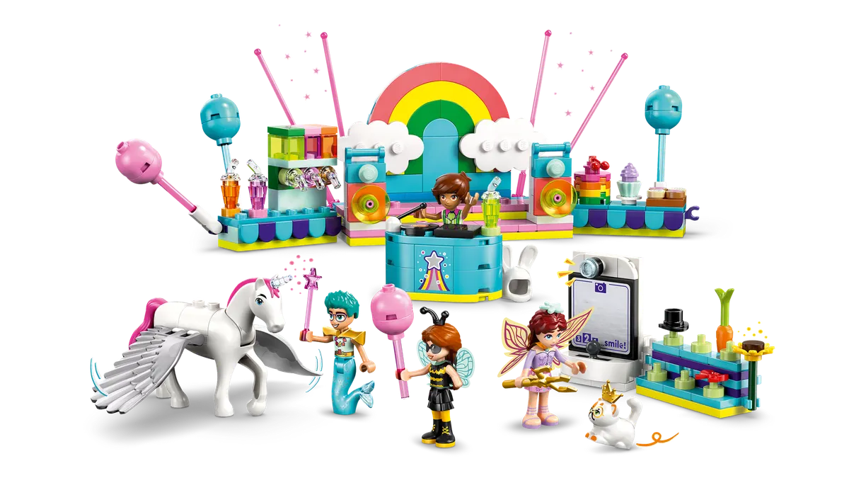 Costume Party with Unicorn & Fairy - Image 9