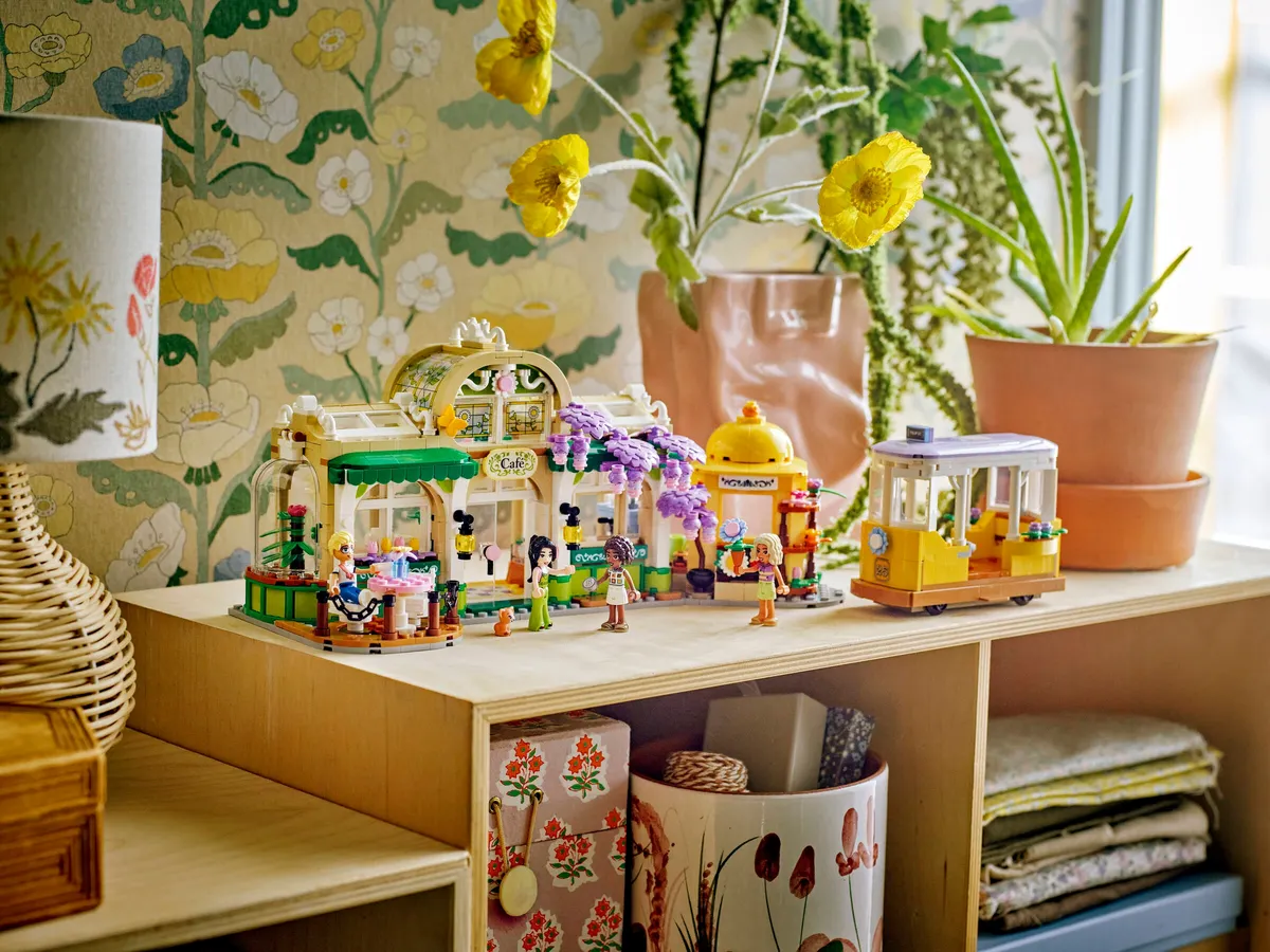 Plant Café & Flower Shop - Image 7