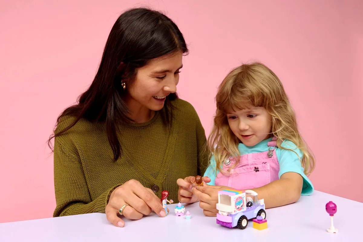 Unicorn Cake Delivery Car - Image 4