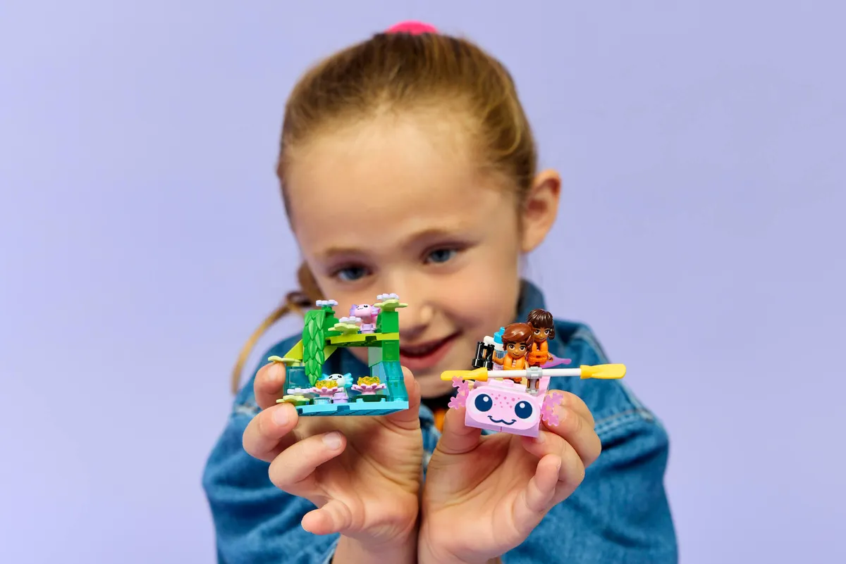 Axolotl Adventure Boat - Image 4