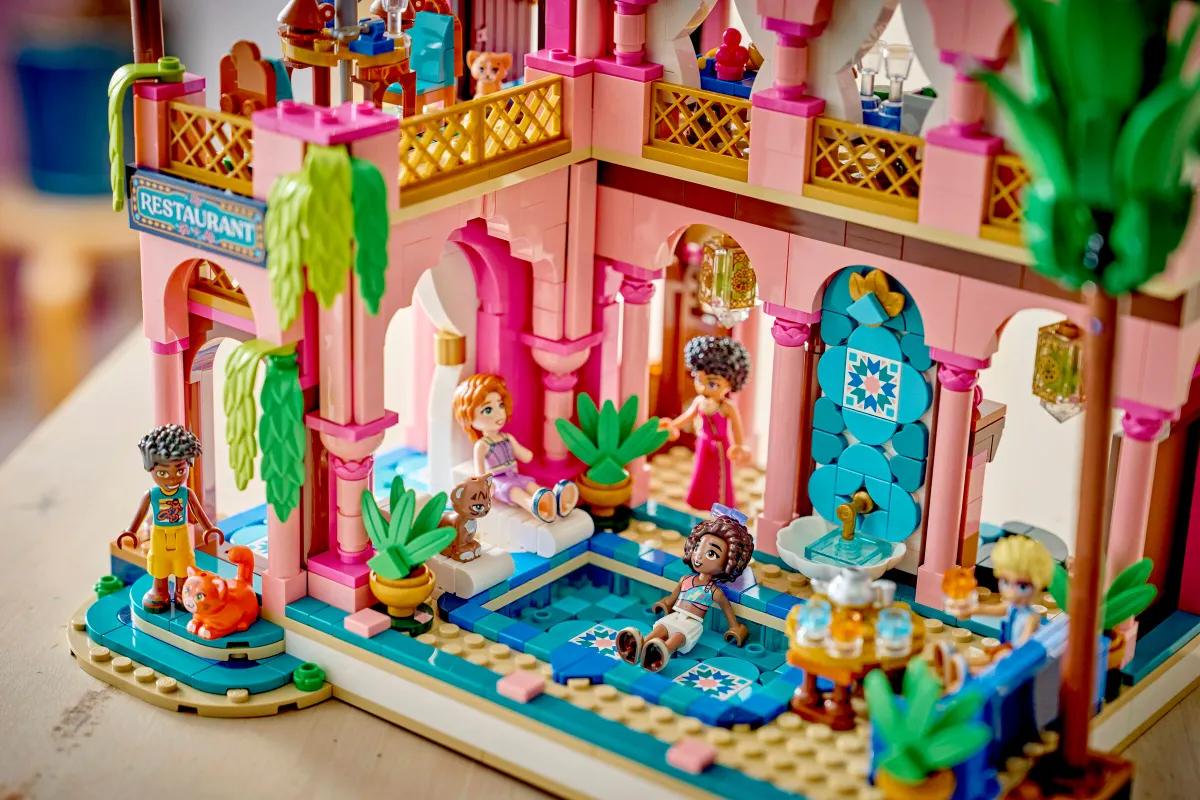 Garden Restaurant - Image 6