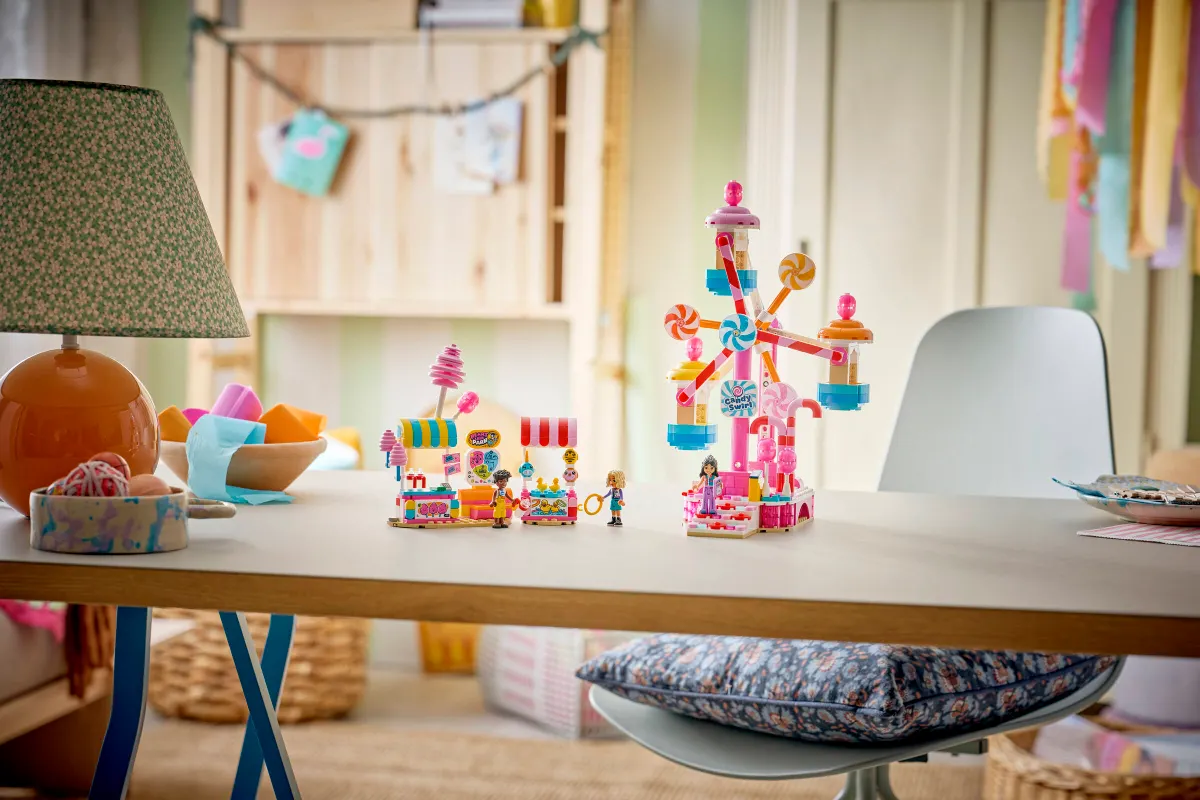 Candy & Cupcake Ferris Wheel - Image 15