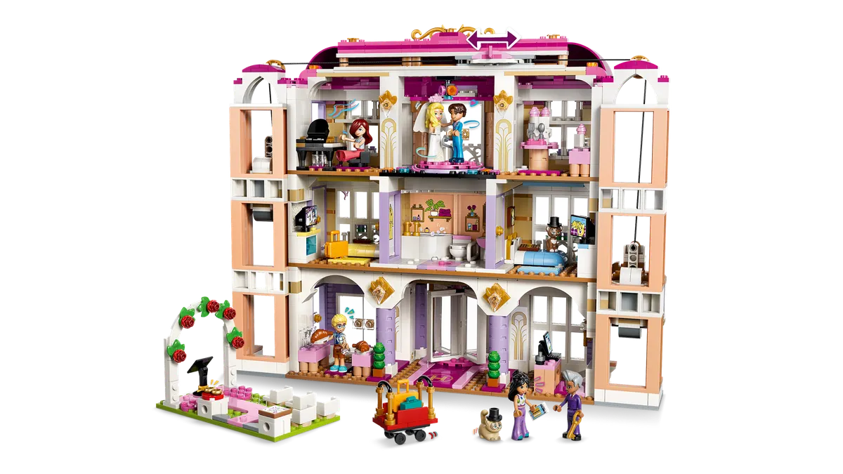 Heartlake City Grand Hotel - Image 7