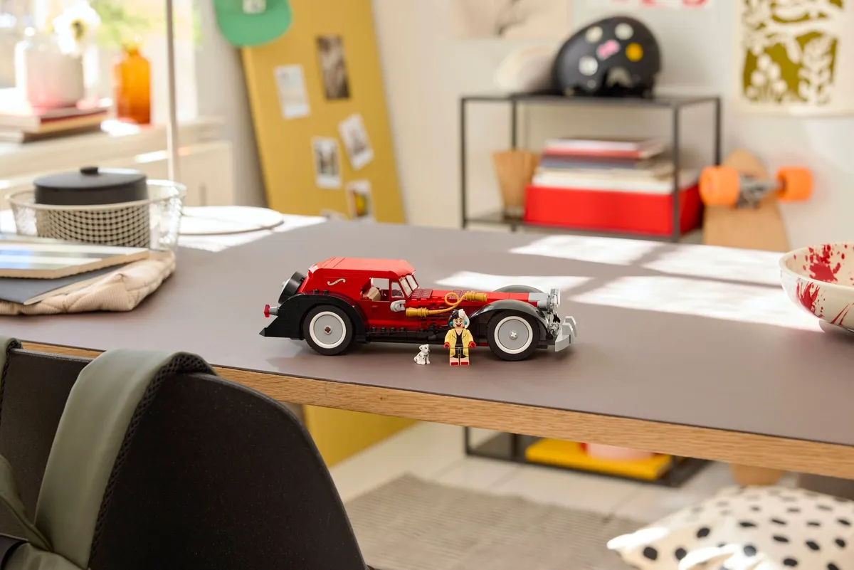 Cruella De Vil's Car - Image 7