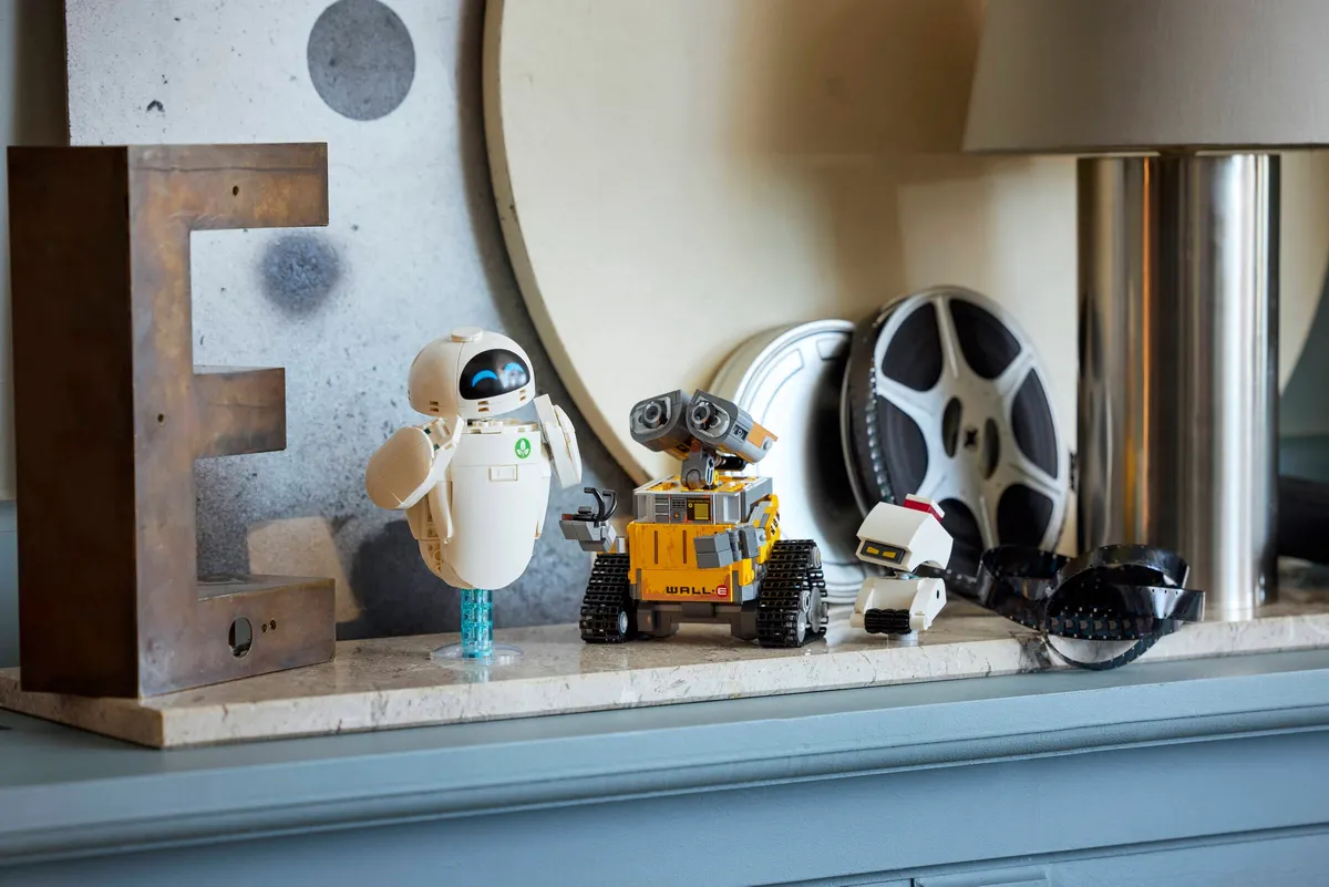 WALL-E and EVE - Image 9
