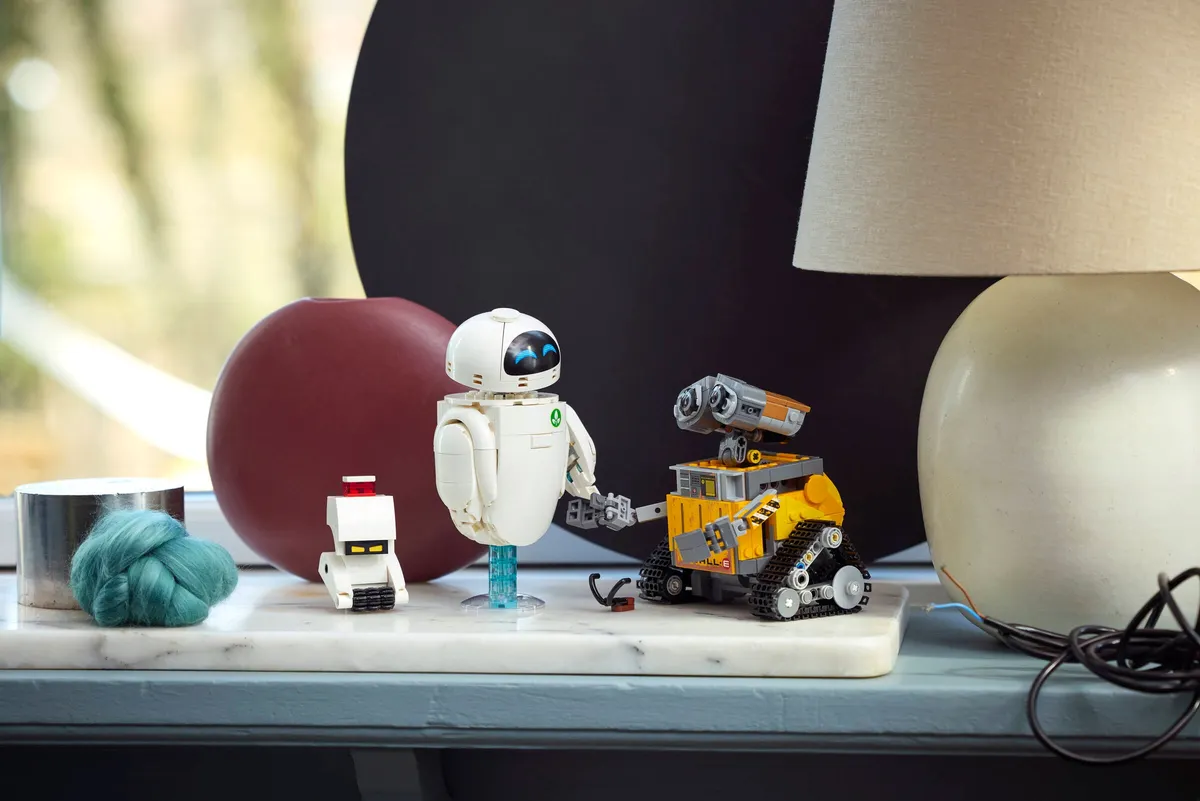 WALL-E and EVE - Image 8