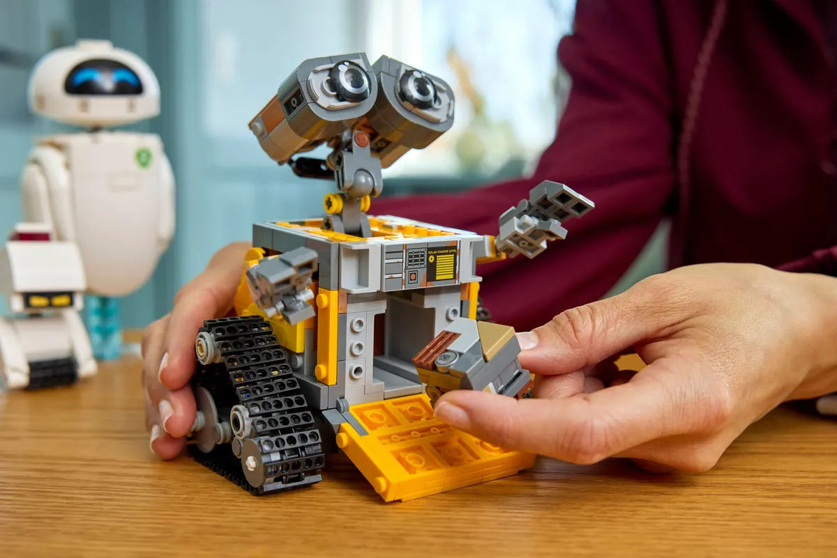 WALL-E and EVE - Image 5