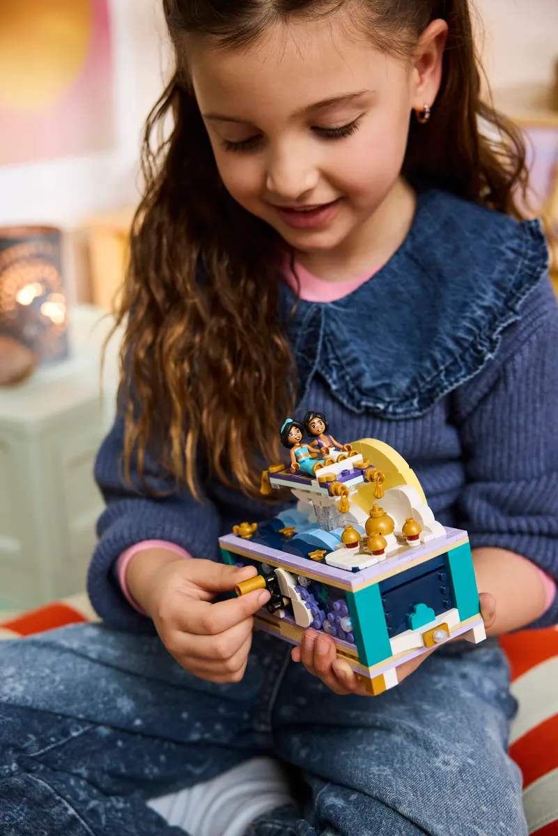 Jasmine's Jewelry Box - Image 10