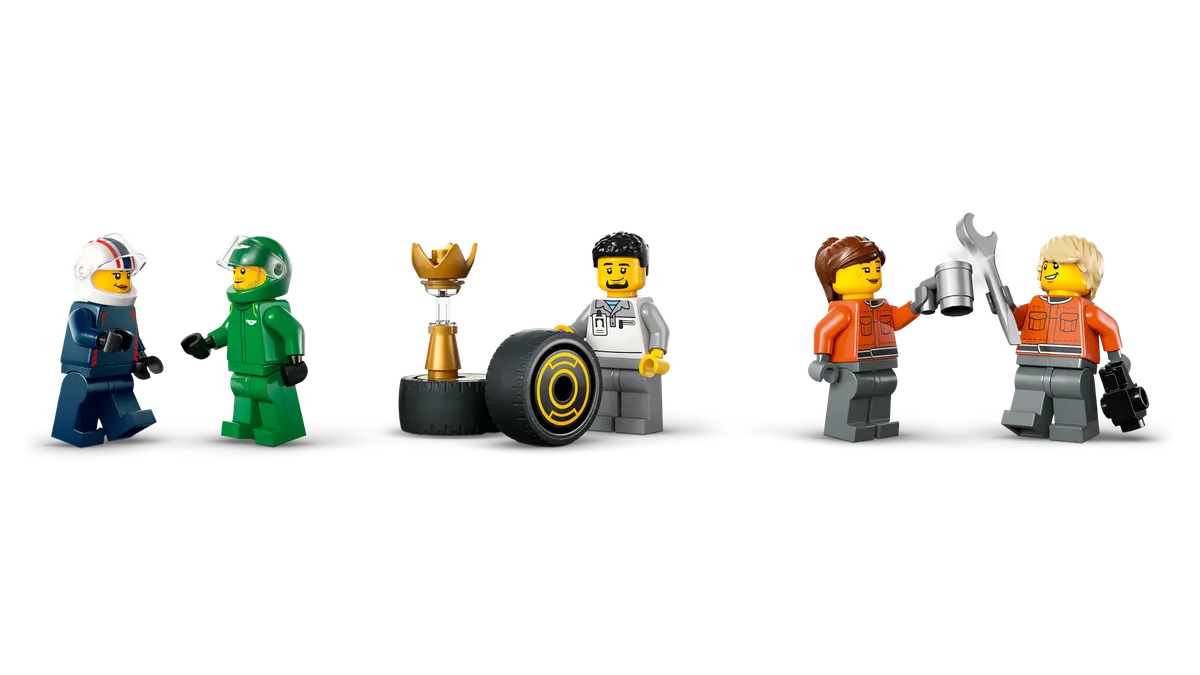 F1® Truck with RB20 & AMR24 F1® Cars - Image 8