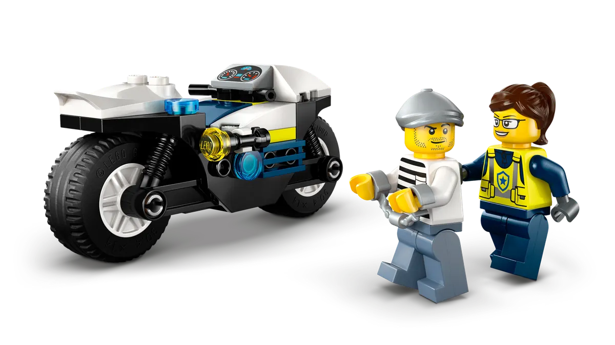Police Motorcycle Chase - Image 9