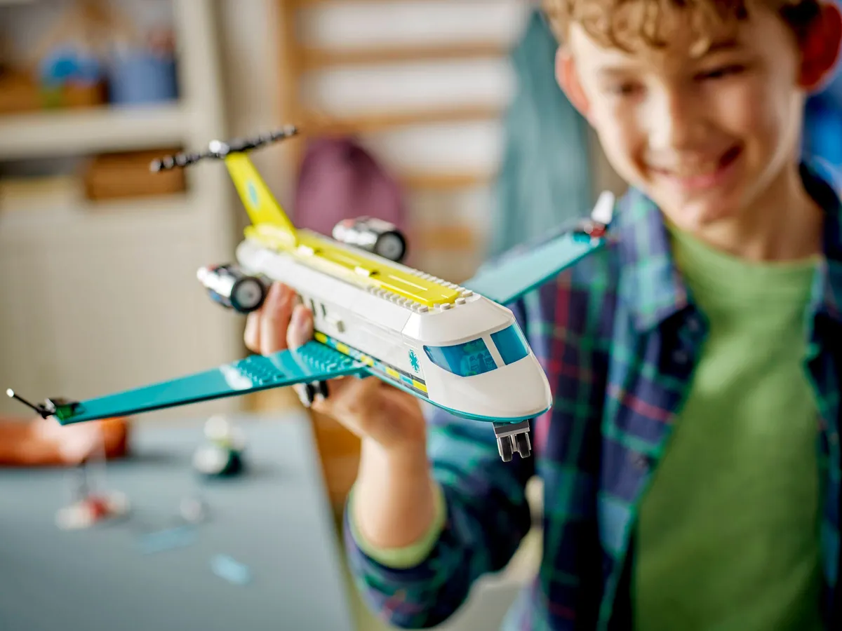 Emergency Air Ambulance Airplane - Image 4