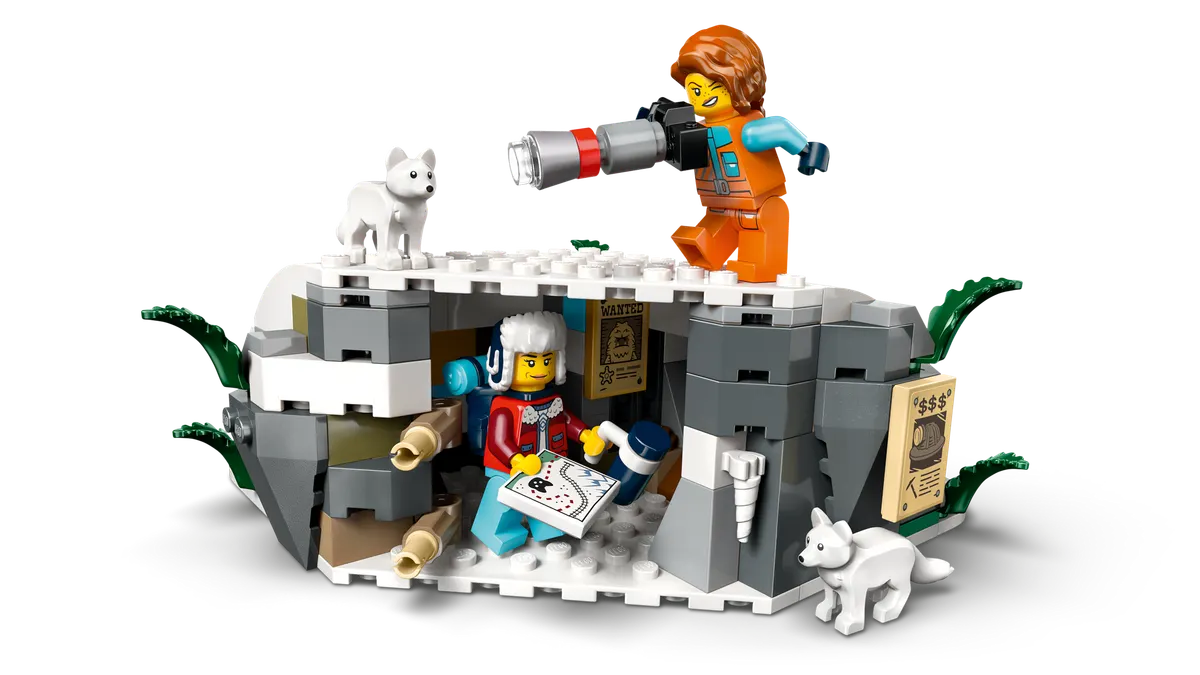 Explorers' Arctic Polar Express Train - Image 10