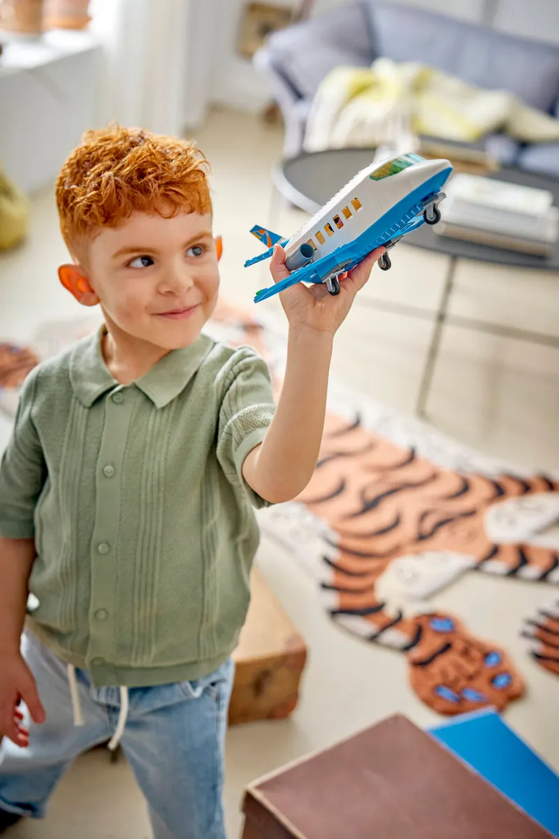 Passenger Jet - Image 10
