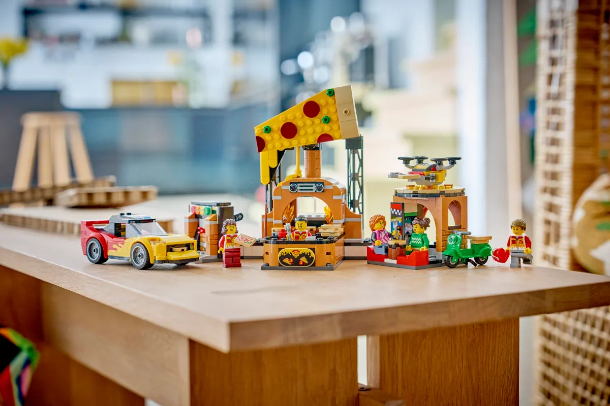 Pizza Delivery Experience with Vehicles - Image 12