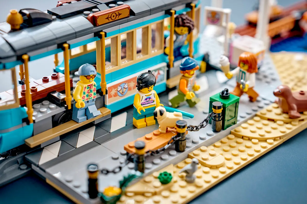 Classic Beach Streetcar - Image 9