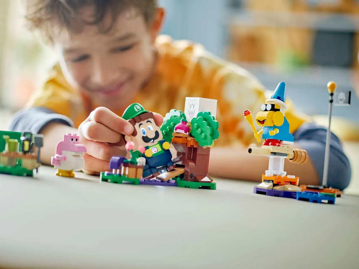 Adventures with Interactive LEGO® Luigi™ - Image 3