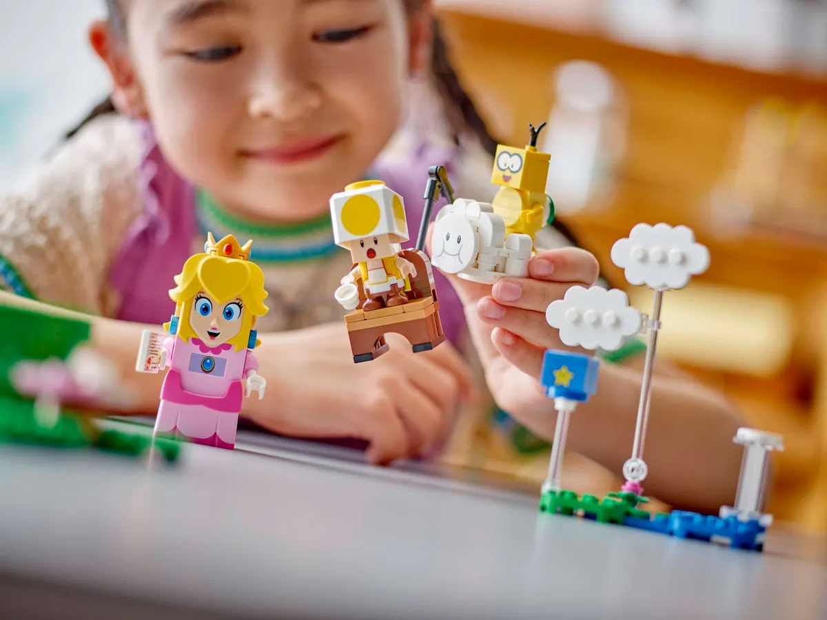 Adventures with Interactive LEGO® Peach™ - Image 3