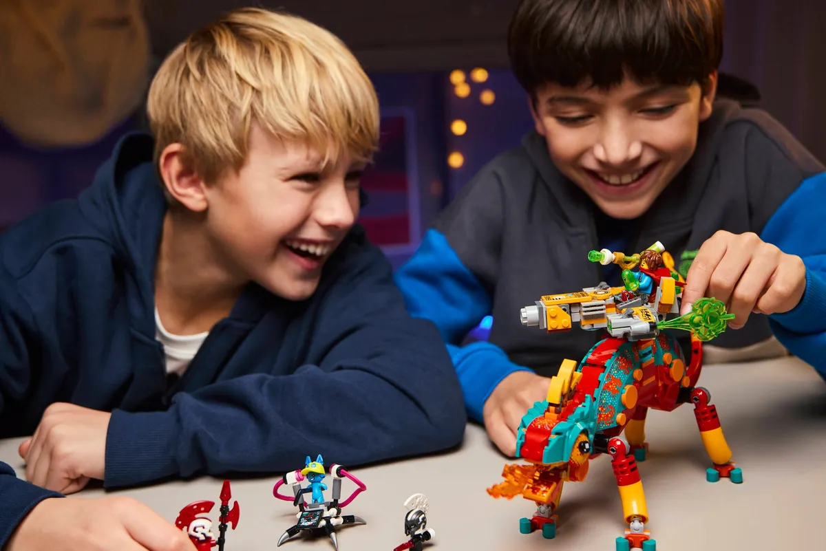 Mateo's Fire Chameleon - Image 4