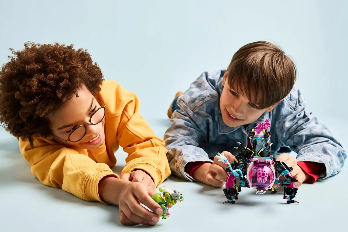 Mateo vs. Cyber Brain Mech - Image 5