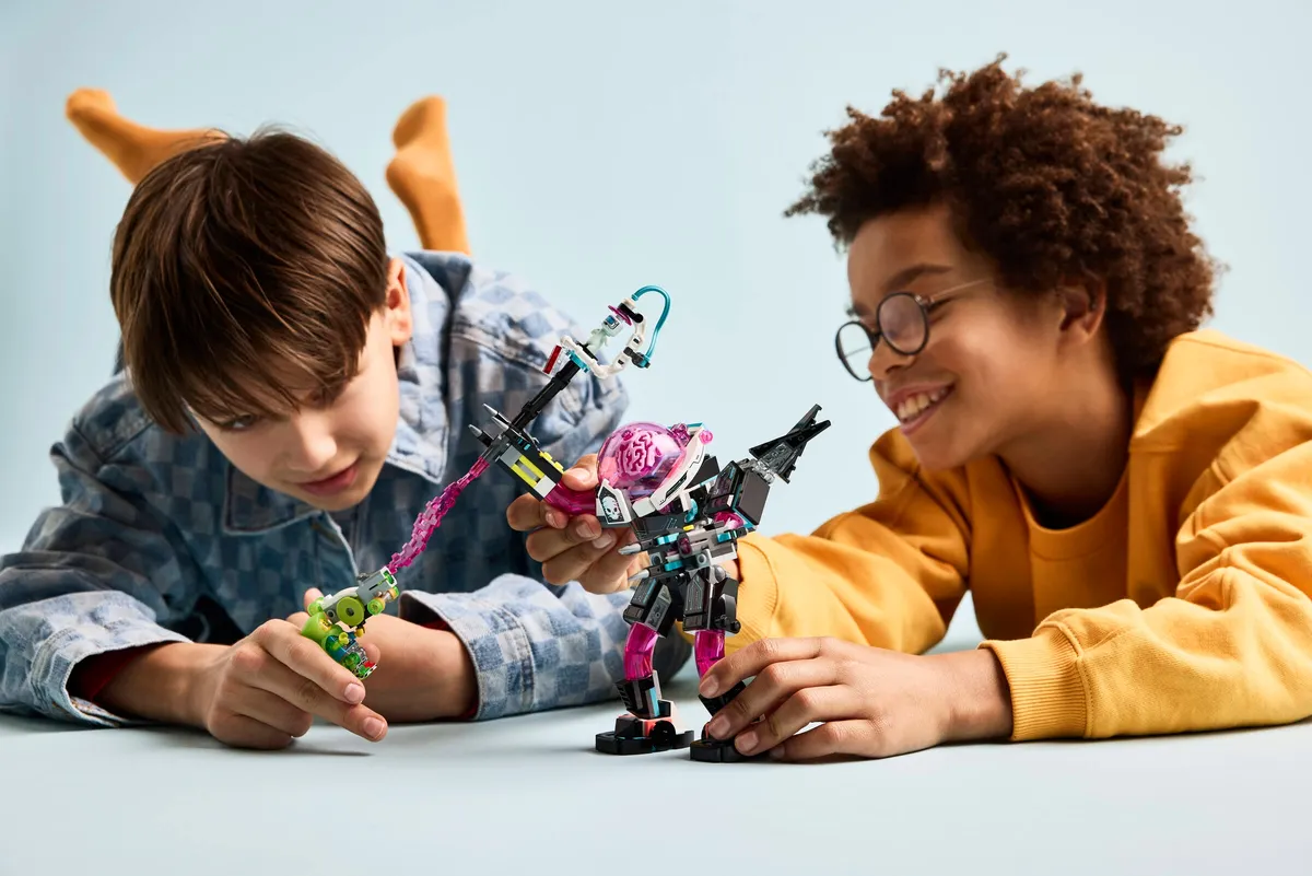 Mateo vs. Cyber Brain Mech - Image 4