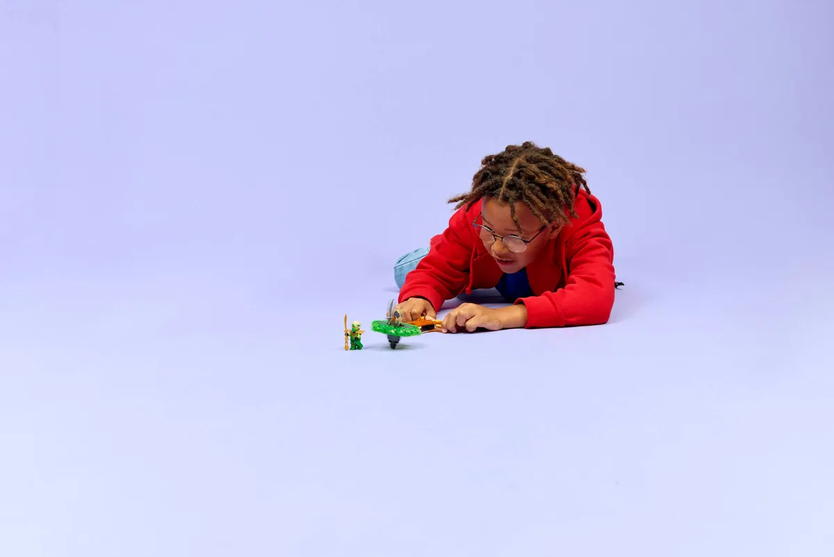 Lloyd vs. Earth Monster Spinner - Image 5