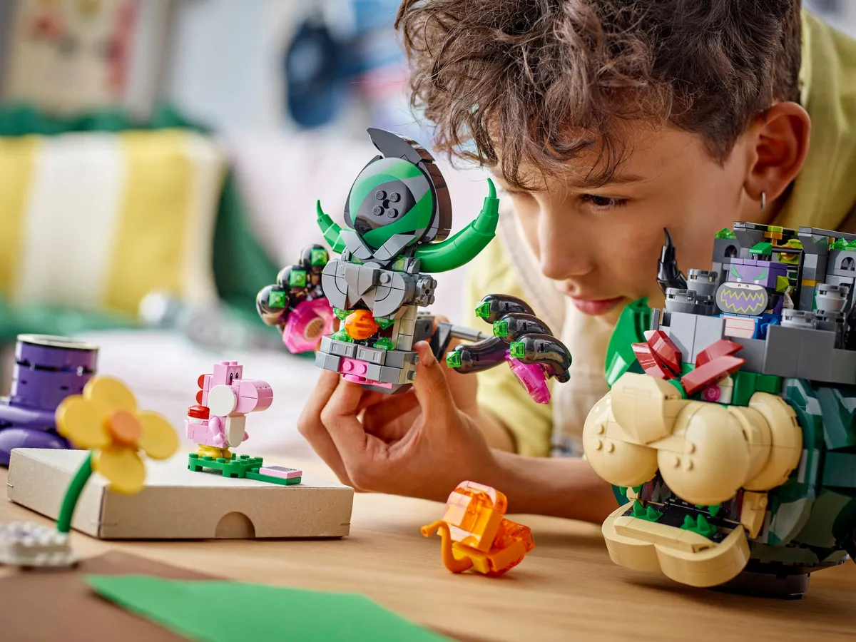 Prince Florian & Castle Bowser - Image 4