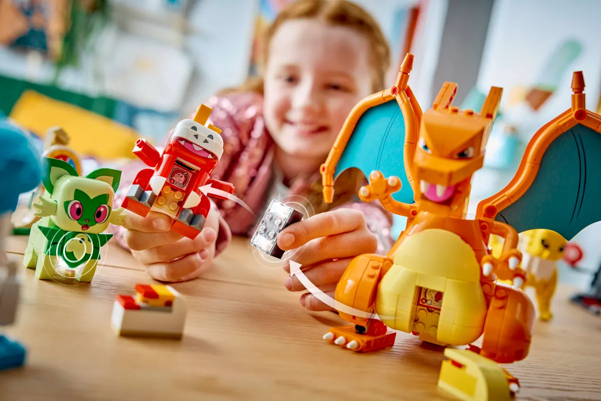 SMART Play™: Sprigatito, Fuecoco and Quaxly Battle - Image 11