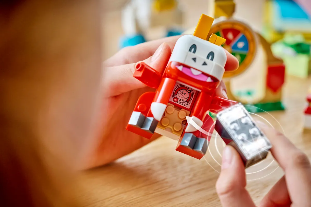 SMART Play™: Sprigatito, Fuecoco and Quaxly Battle - Image 16