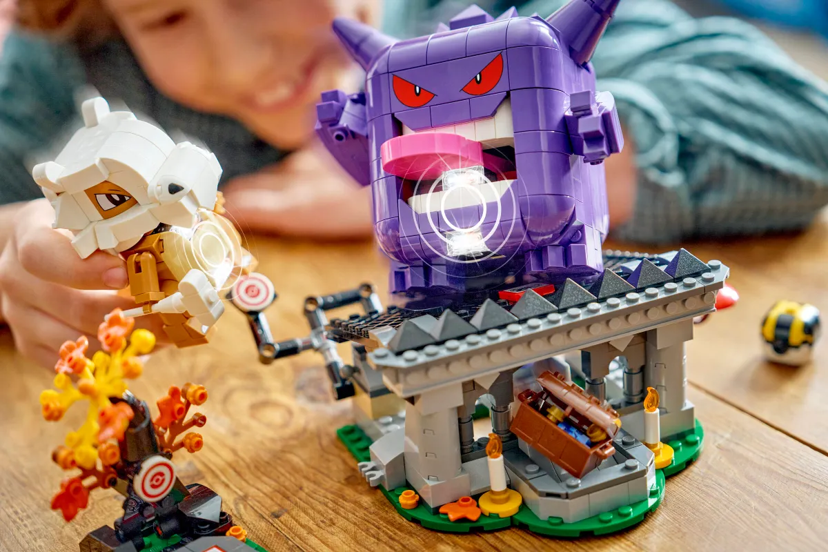 SMART Play™: Cubone and Gengar's Spooky Showdown - Image 13