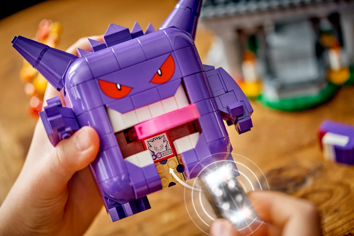 SMART Play™: Cubone and Gengar's Spooky Showdown - Image 16