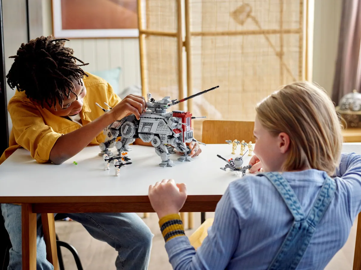 AT-TE™ Walker - Image 9