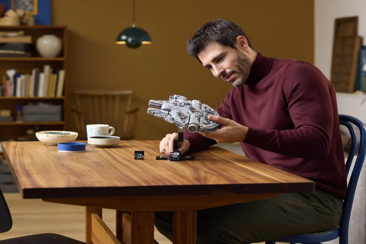 Millennium Falcon™ - Image 6