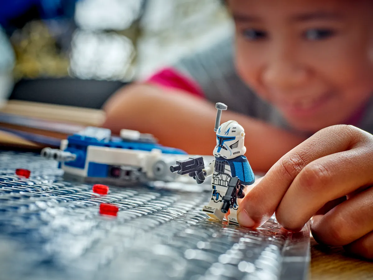 Captain Rex™ Y-Wing™ Microfighter - Image 7