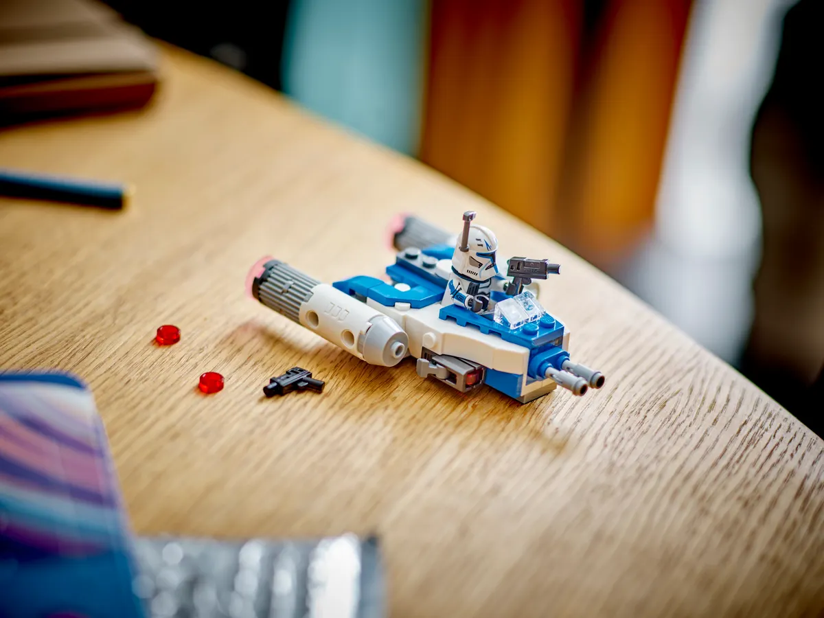 Captain Rex™ Y-Wing™ Microfighter - Image 9