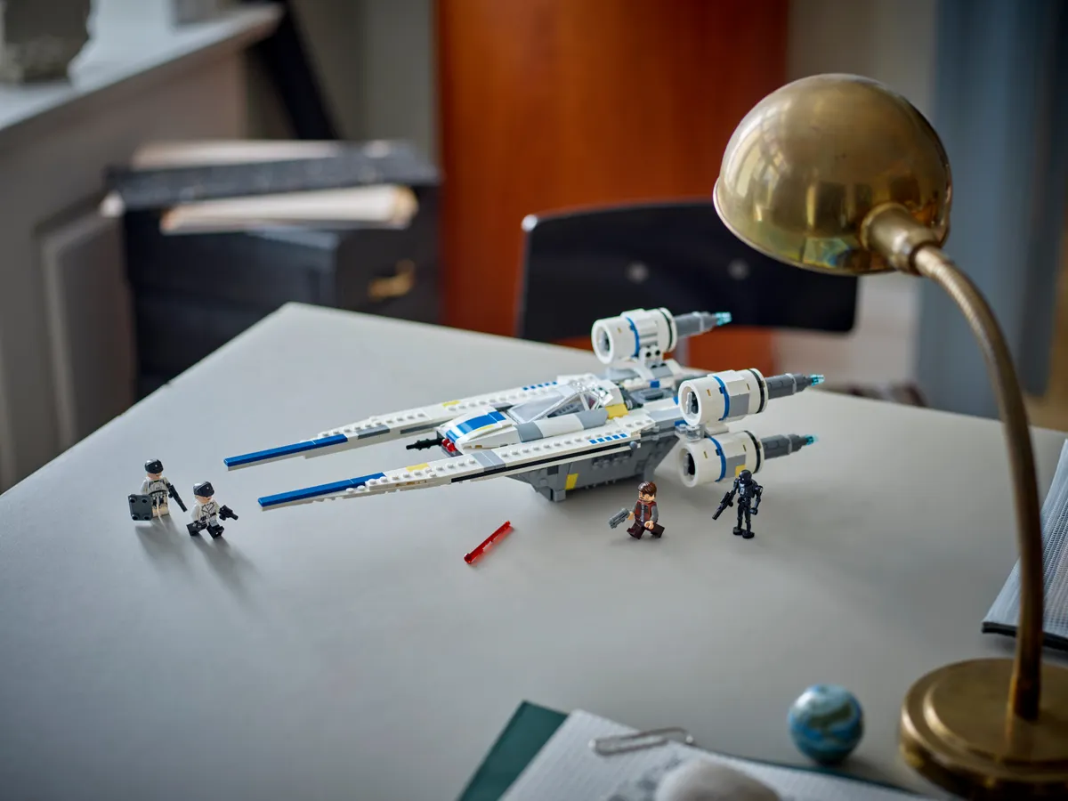 Rebel U-Wing Starfighter™ - Image 6