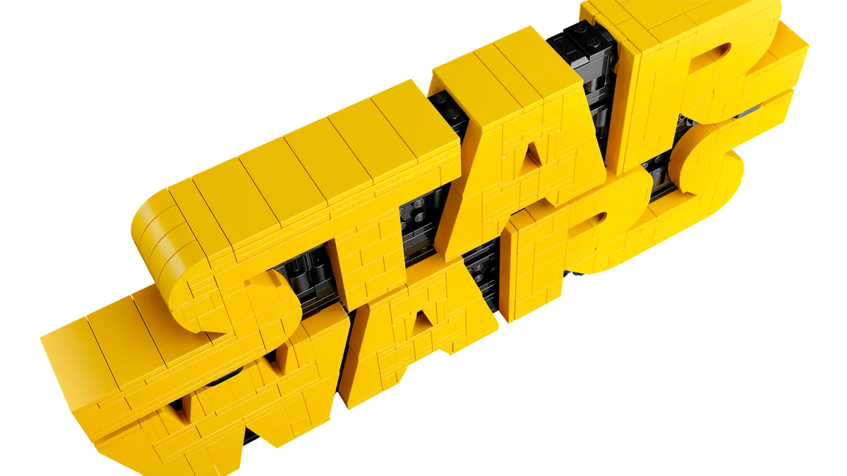 Brick-Built Star Wars™ Logo - Image 11