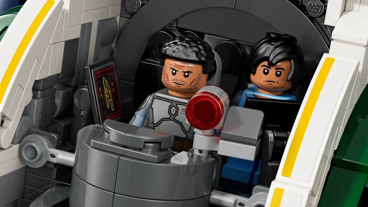 Jango Fett's Firespray-Class Starship - Image 16