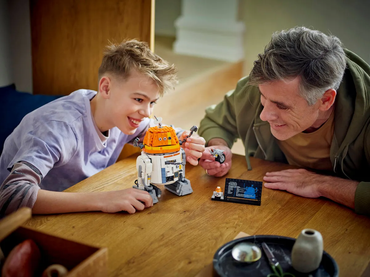 Chopper (C1-10P)™ Astromech Droid - Image 5