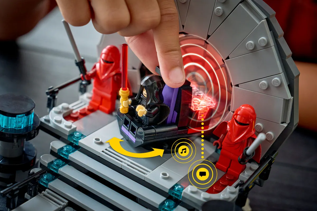 SMART Play™: Throne Room Duel & A-Wing™ - Image 8
