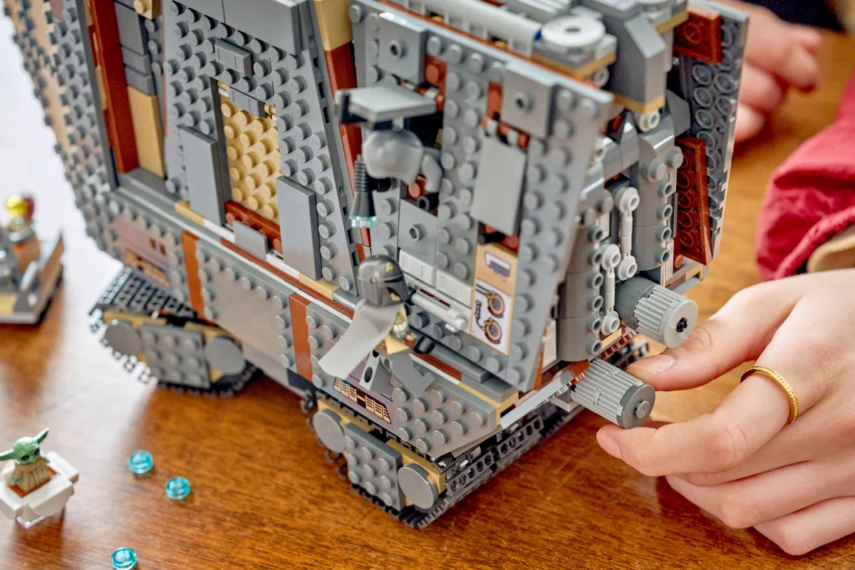 Offworld Sandcrawler™ and Mudhorn - Image 14