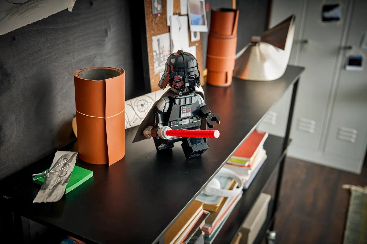 Up-Scaled Darth Vader™ Minifigure - Image 10