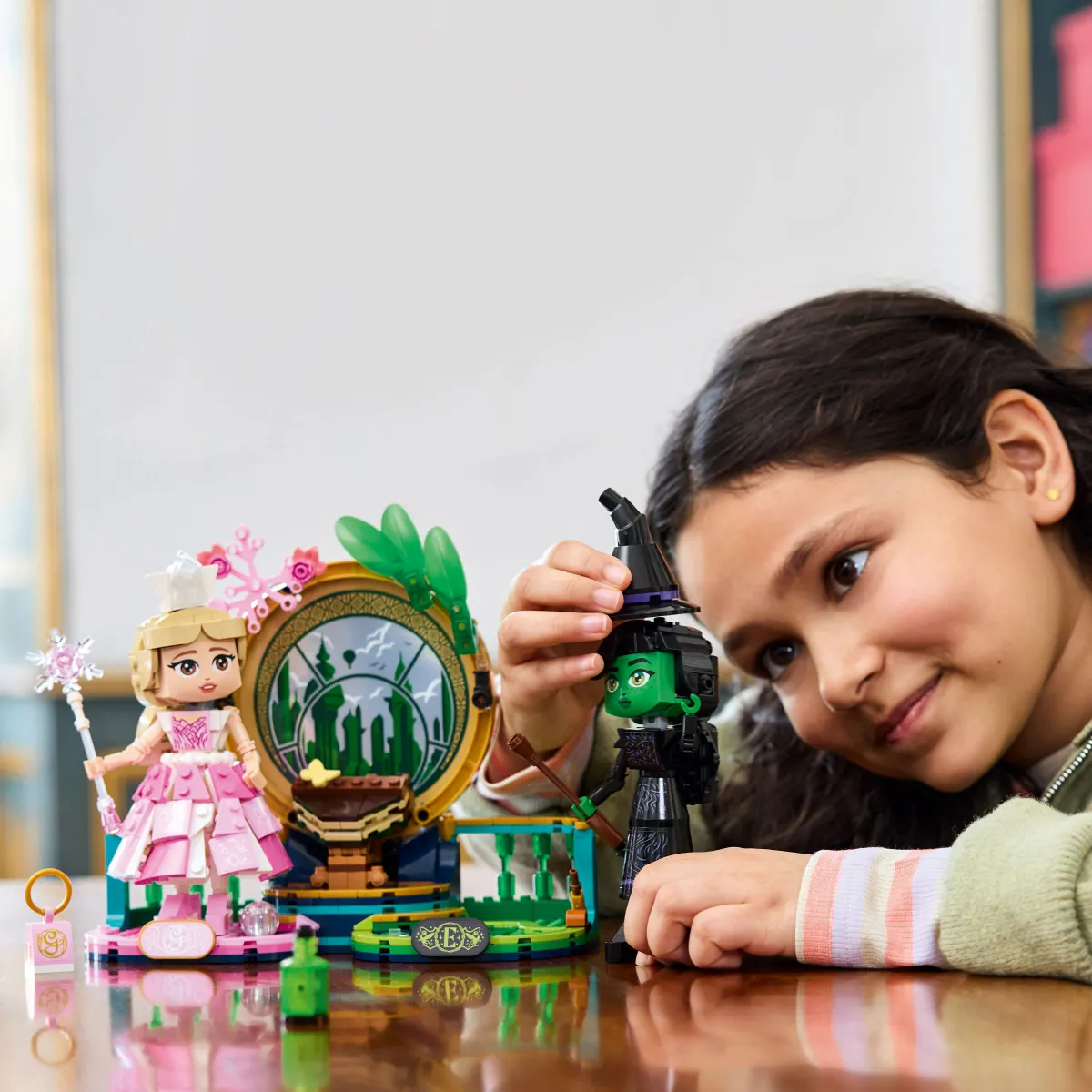 Elphaba & Glinda Figures - Image 5